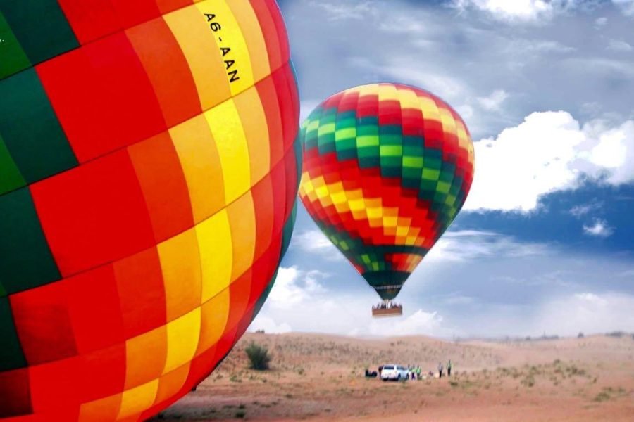 Montgolfière au Lever de Soleil Premium